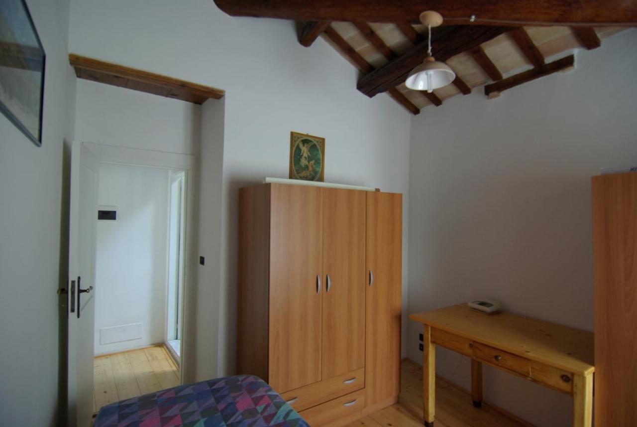 Alloggio "La Fonte" Fermo Luaran gambar