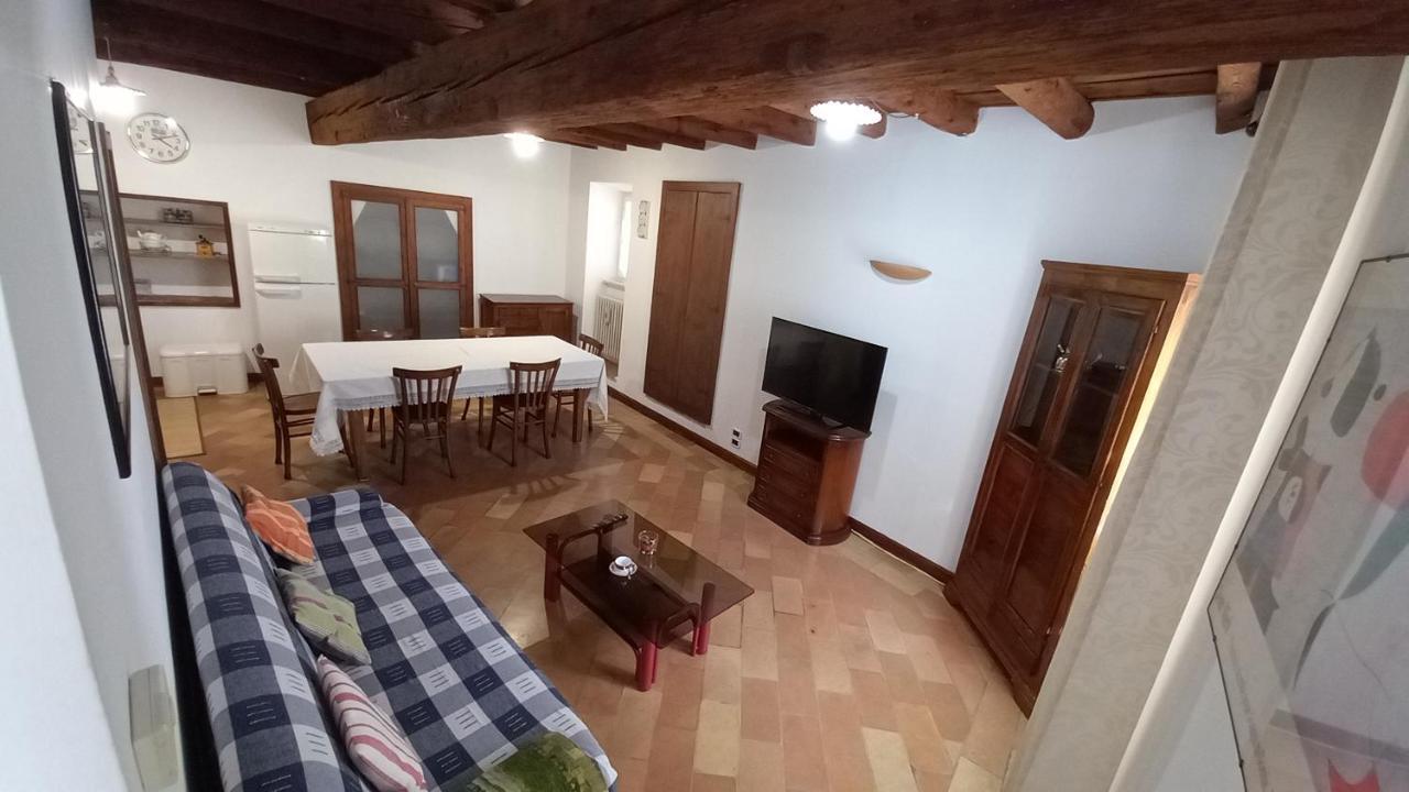Alloggio "La Fonte" Fermo Luaran gambar