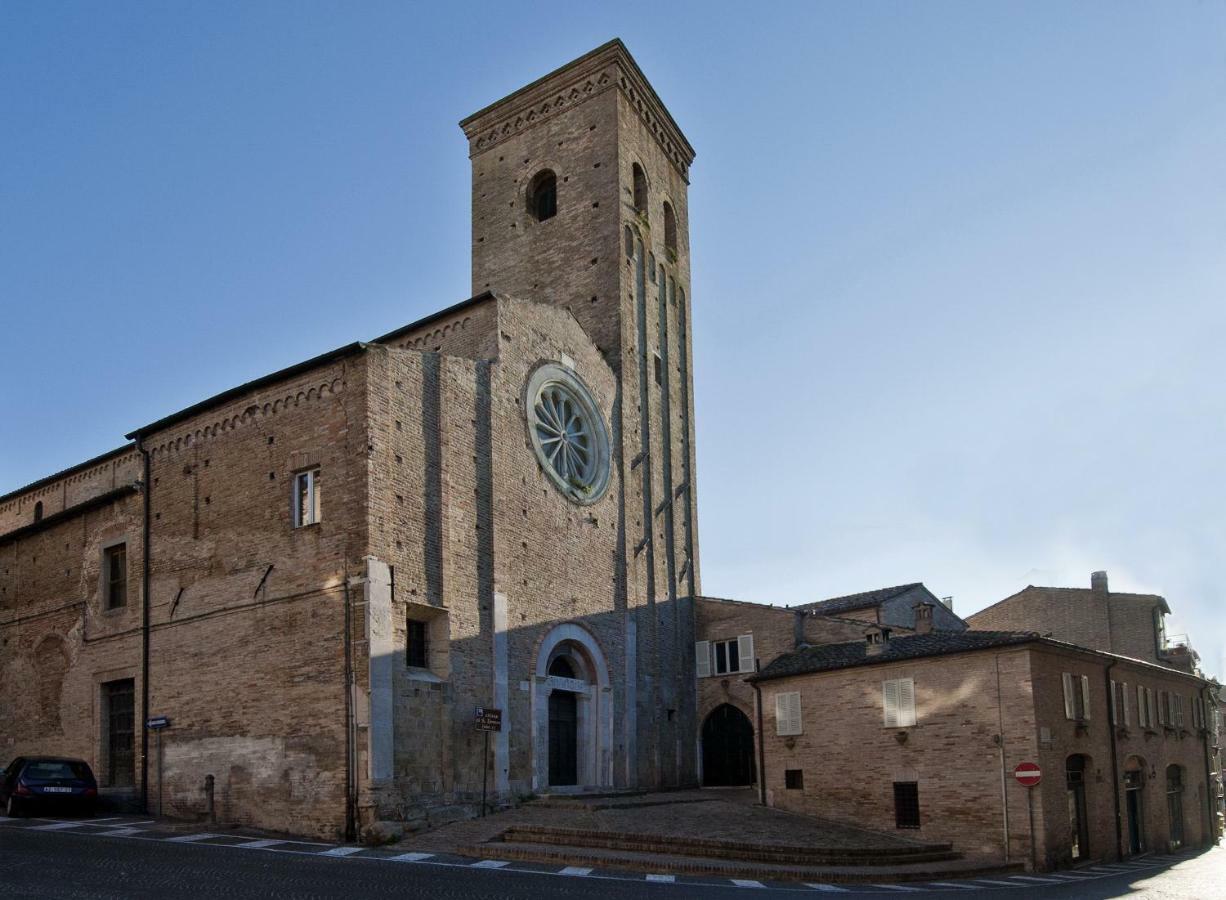 Alloggio "La Fonte" Fermo Luaran gambar