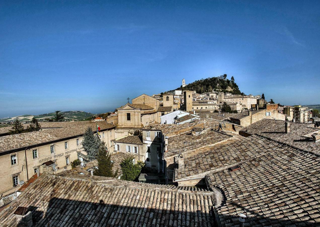 Alloggio "La Fonte" Fermo Luaran gambar