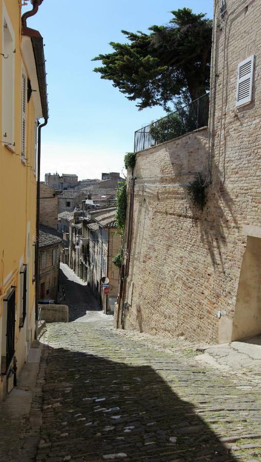 Alloggio "La Fonte" Fermo Luaran gambar